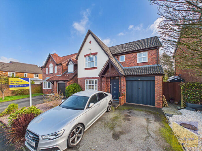 4 Bedroom Detached House For Sale In Bluebell Way, Bamber Bridge, PR5