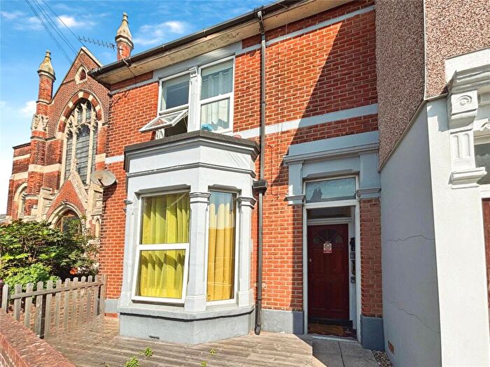 1 Bedroom Apartment For Sale In Powerscourt Road, Portsmouth, Hampshire, PO2