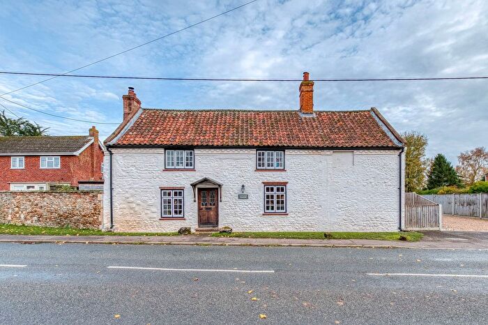 4 Bedroom Detached House For Sale In Chapel Road, Pott Row, PE32