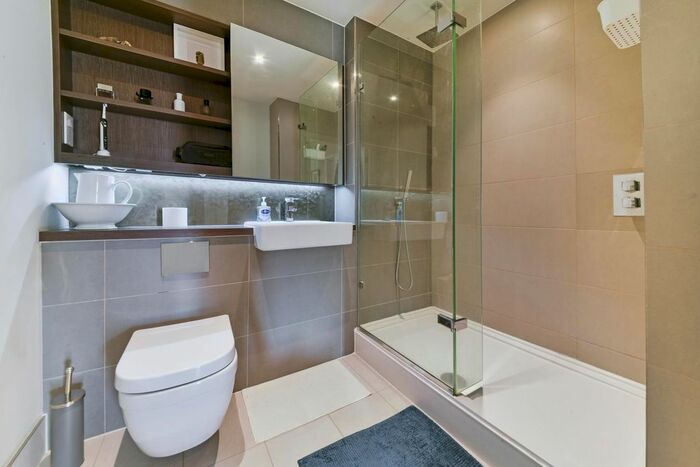 2 Bedroom Flat To Rent In Hopgood Tower, Kidbrooke Village, London, SE3