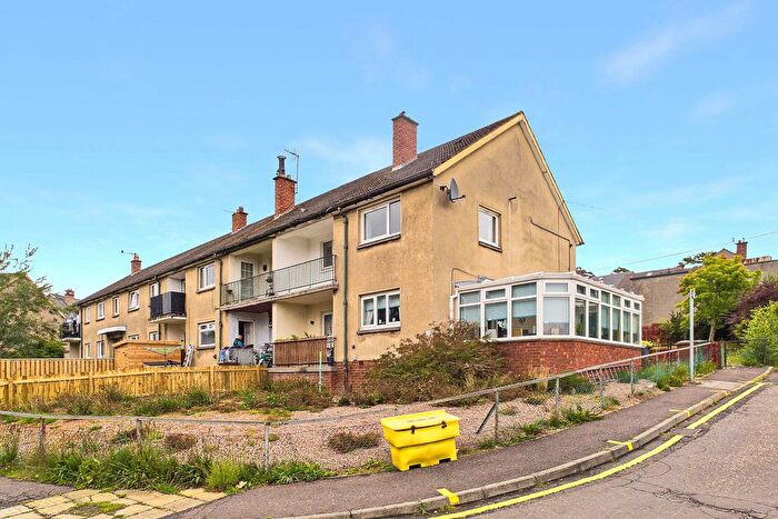 2 Bedroom Flat For Sale In / Rannoch Road, Clermiston, Edinburgh, EH4