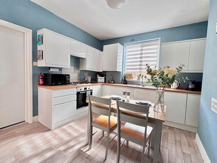 2 Bedroom Apartment For Sale In Clarence Street, Folkestone, Kent, CT20