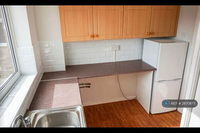 2 Bedroom Flat To Rent In Victoria Road, Birmingham, B27