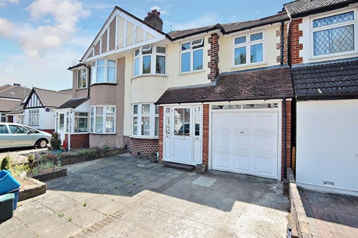 5 Bedroom Semi-detached House To Rent In Waverley Avenue, Twickenham, TW2