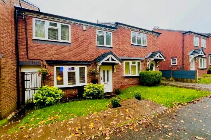 3 Bedroom Property To Rent In Mill Crescent, Cannock, WS11