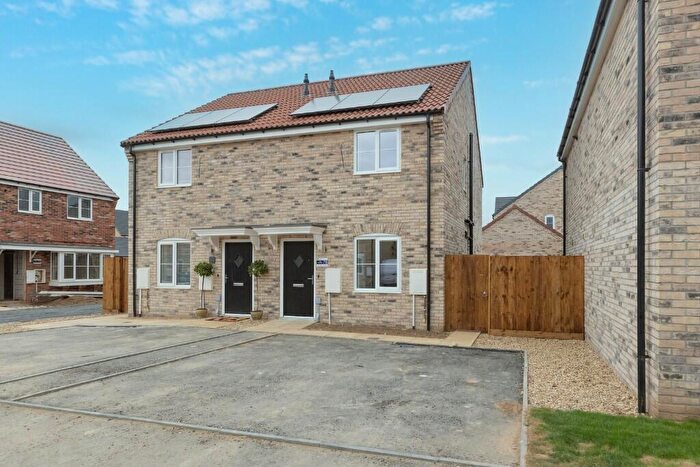 2 Bedroom Semi-Detached House For Sale In Towndam Lane, Donington, PE11