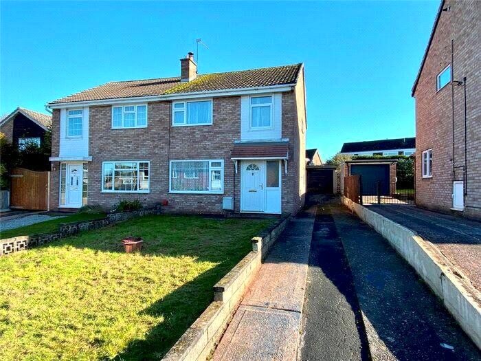3 Bedroom Semi Detached House To Rent In Spencer Drive, Sutton Hill, Telford, Shropshire, TF7