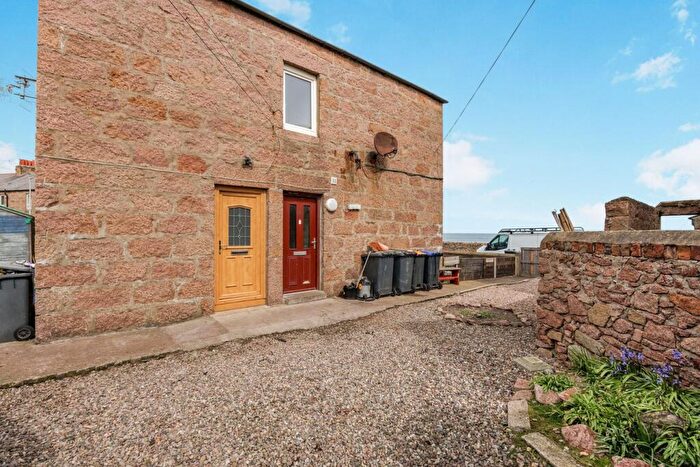 3 Bedroom Maisonette For Sale In Battery Park, Peterhead, AB42