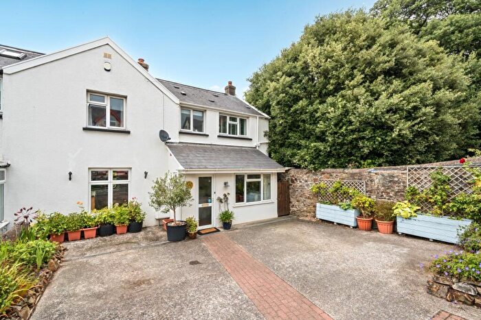 4 Bedroom Semi-Detached House For Sale In Abbotsham Road, Bideford, Devon, EX39