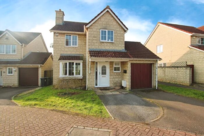 3 Bedroom Detached House To Rent In Kites Close, Bradley Stoke, Bristol, BS32