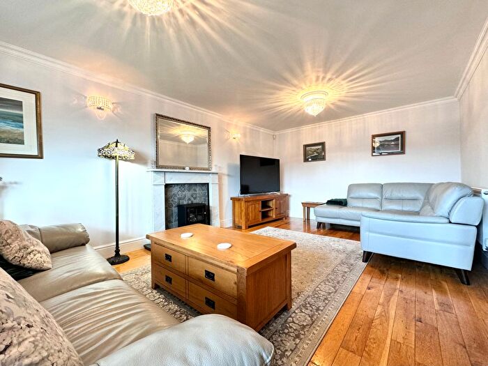 5 Bedroom Detached House For Sale In Cenarth Drive, Aberdare, South Glamorgan, CF44