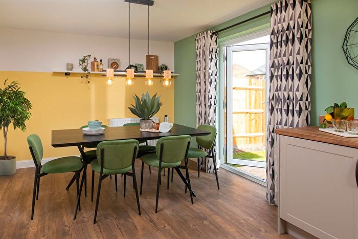 3 Bedroom Terraced House For Sale In Periwinkle Close, Ipswich, IP1