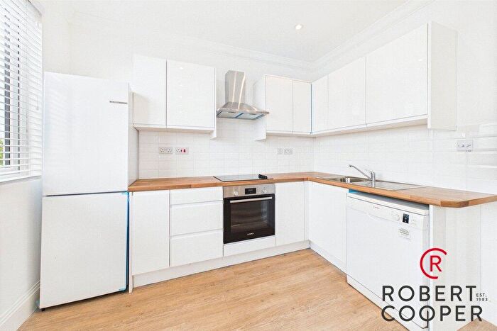3 Bedroom Apartment To Rent In Victoria Road, Ruislip, HA4