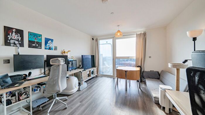 1 Bedroom Flat For Sale In Catimor House, UB3