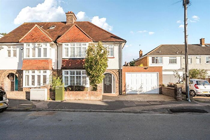 3 Bedroom House For Sale In Diceland Road, Banstead, SM7