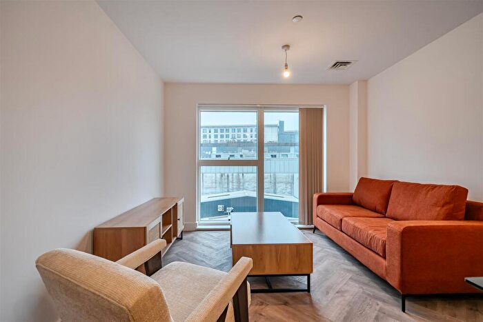 2 Bedroom Apartment To Rent In Chapmans Yard, Upper Gough Street, Birmingham, B1