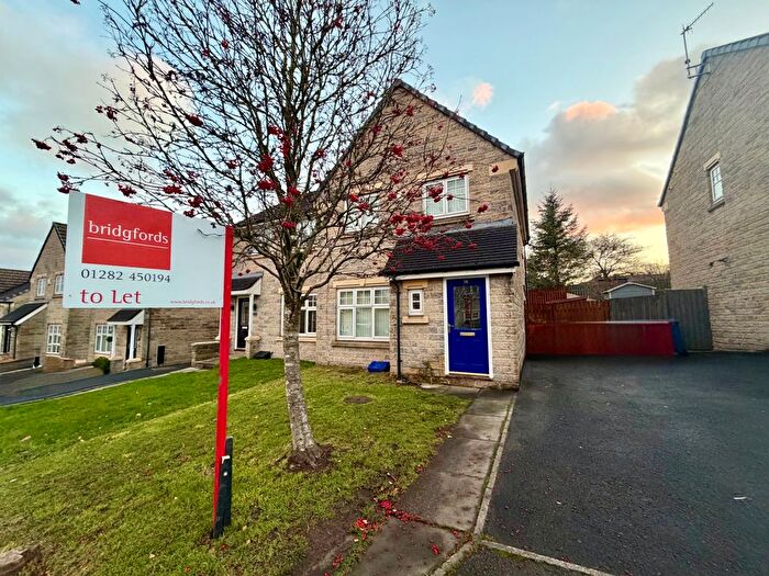 3 Bedroom Property To Rent In Oporto Close, Burnley, BB11