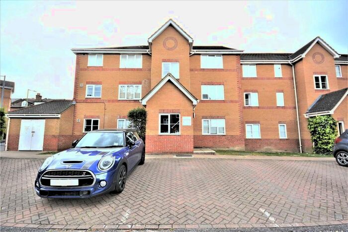 1 Bedroom Flat To Rent In Dairyman Close, London, NW2