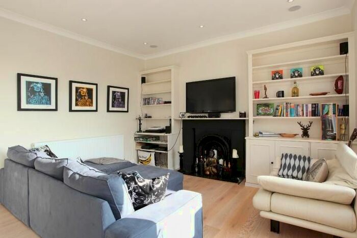 2 Bedroom Flat To Rent In Gledstanes Road, London, W14