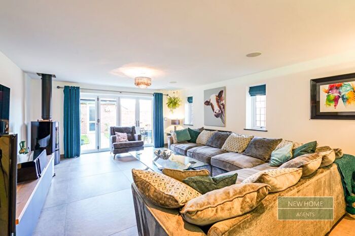 2 Bedroom Detached Bungalow For Sale In Stock Dove Close, Preston, PR3