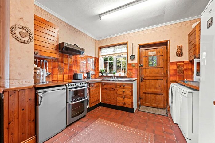 4 Bedroom Detached House For Sale In Lower Kirklington Road, Southwell, Nottinghamshire, NG25