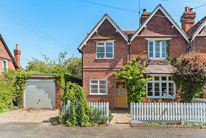 3 Bedroom Semi-Detached House For Sale In The Moors, Pangbourne, Berkshire, RG8