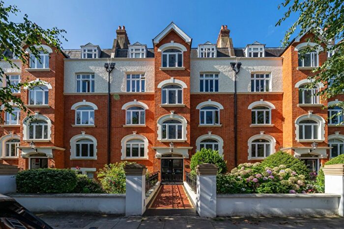 2 Bedroom Flat For Sale In Widley Road, Maida Vale, London, W9