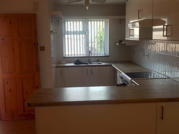 3 Bedroom End Of Terrace House To Rent In Canterbury Walk, Carlton-In-Lindrick, Worksop, S81