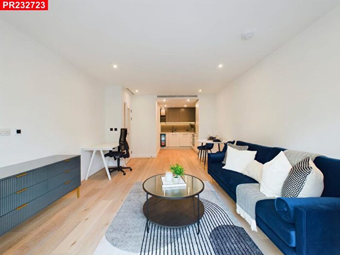 1 Bedroom Flat To Rent In Lockgate Road, London, SW6