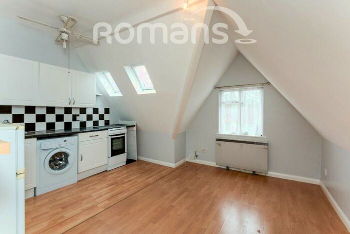 1 Bedroom Apartment To Rent In Southwell Park Road, Camberley, GU15