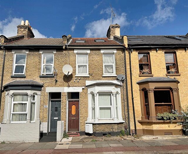 3 Bedroom Terraced House For Sale In Faringford Road, London, E15