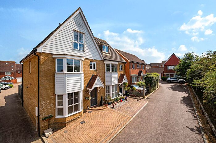 4 Bedroom Semi-Detached House For Sale In The Fields, Hoo, Rochester, Kent., ME3