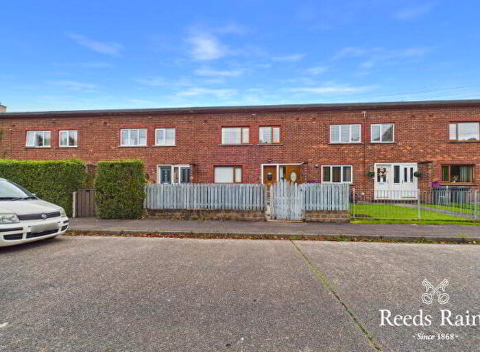 3 Bedroom Mid Terraced House For Sale In Cooneen Way, Belfast, BT6