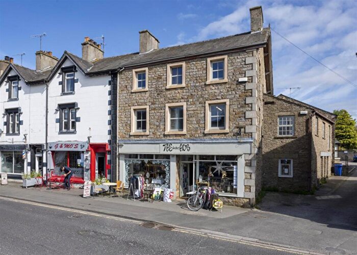 5 Bedroom End Of Terrace House For Sale In Main Street, Bentham, LA2