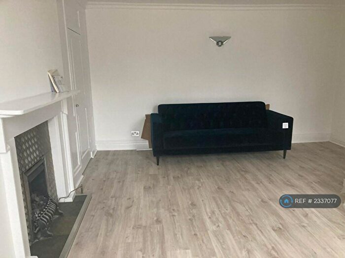 1 Bedroom Flat To Rent In Castle Street, Reading, RG1