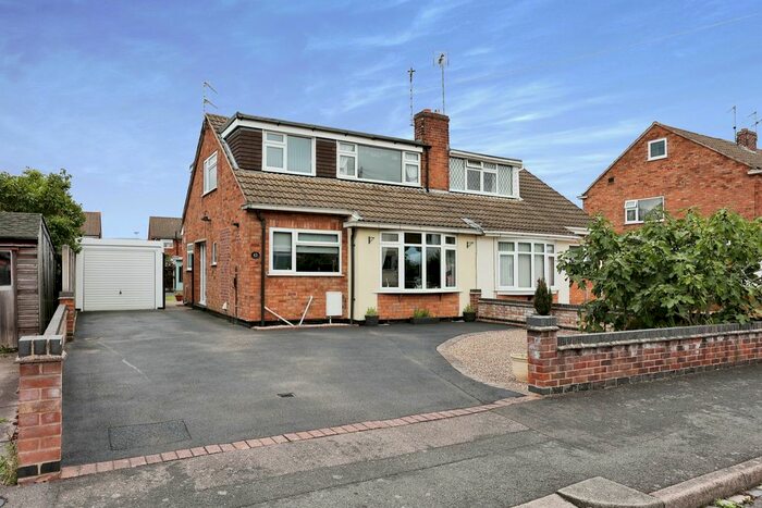 4 Bedroom Property To Rent In Priory Road, Loughborough, LE11