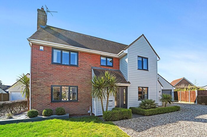 4 Bedroom Detached House For Sale In Pyefleet View, Langenhoe, Colchester, CO5
