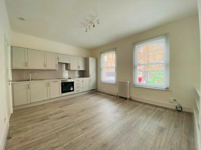 1 Bedroom Flat To Rent In Churchfield Road, Acton, W3