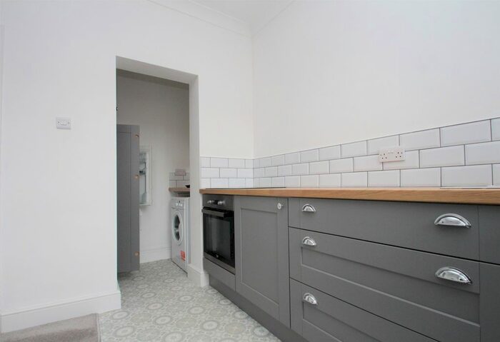 1 Bedroom Flat To Rent In St. Michaels Road, Worthing, BN11