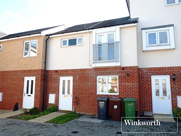 3 Bedroom Terraced House To Rent In Whitehall Close, Borehamwood, Hertfordshire, WD6