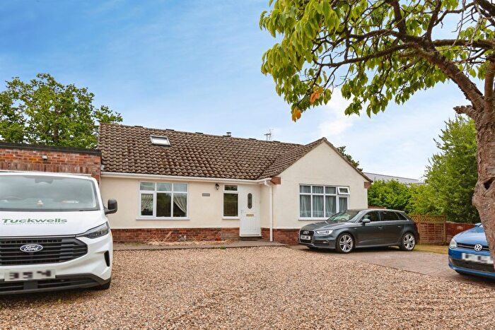 4 Bedroom Bungalow For Sale In Lambs Lane, Lawshall, Bury St. Edmunds, IP29