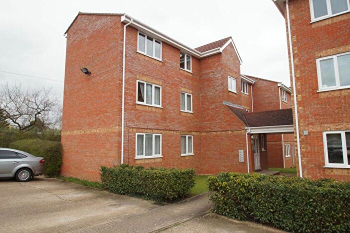 1 Bedroom Flat To Rent In Walpole Road, Burnham Gate, SL1