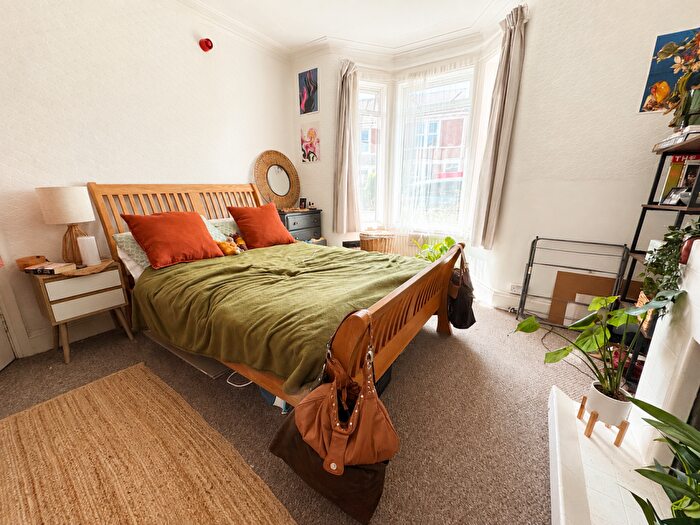 7 Bedroom Terraced House To Rent In Pitt Road, Gloucester Road, BS7