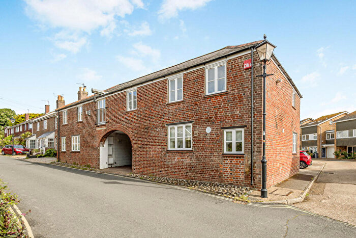 3 Bedroom House To Rent In King Street, Emsworth, PO10