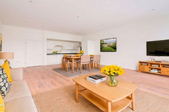 2 Bedroom Flat To Rent In Ellerdale Road, London, NW3