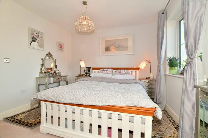 4 Bedroom Detached House For Sale In Foresters Way, Pease Pottage, Crawley, West Sussex, RH11