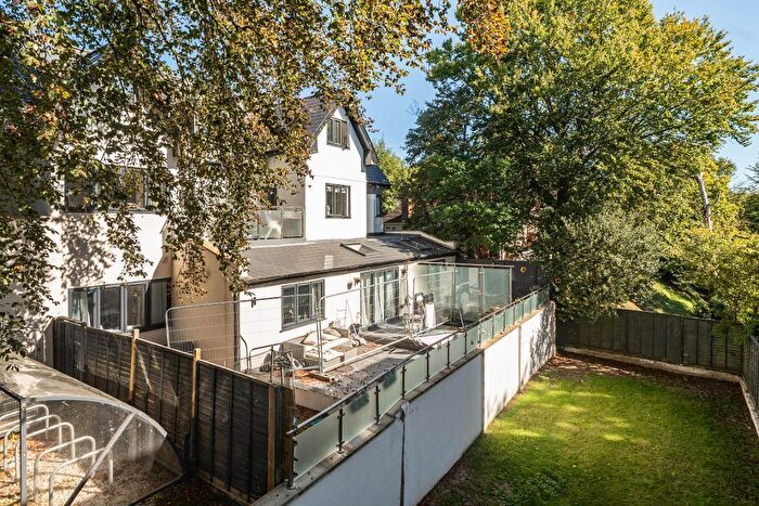 2 Bedroom Detached House For Sale In West Hill, South Croydon, Surrey, CR2