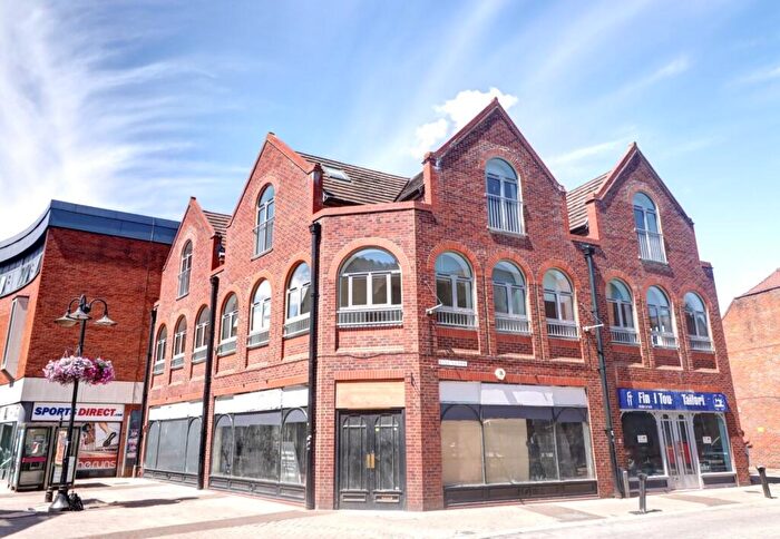 1 Bedroom Apartment To Rent In Bull Lane, High Wycombe, Buckinghamshire, HP11