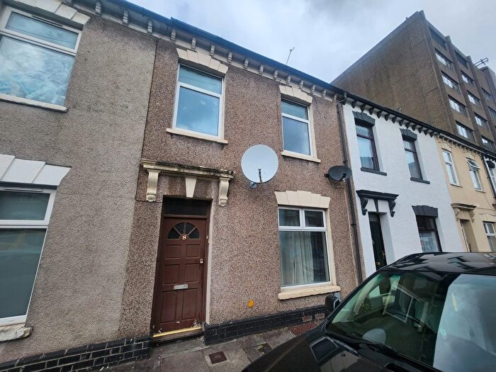 2 Bedroom Flat To Rent In Green Street, Cardiff, CF11