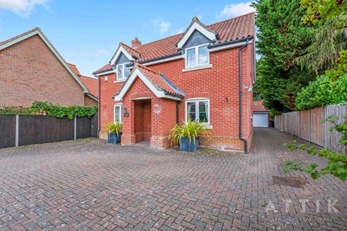 5 Bedroom Detached House For Sale In Church Road, Wacton, Norwich, NR15